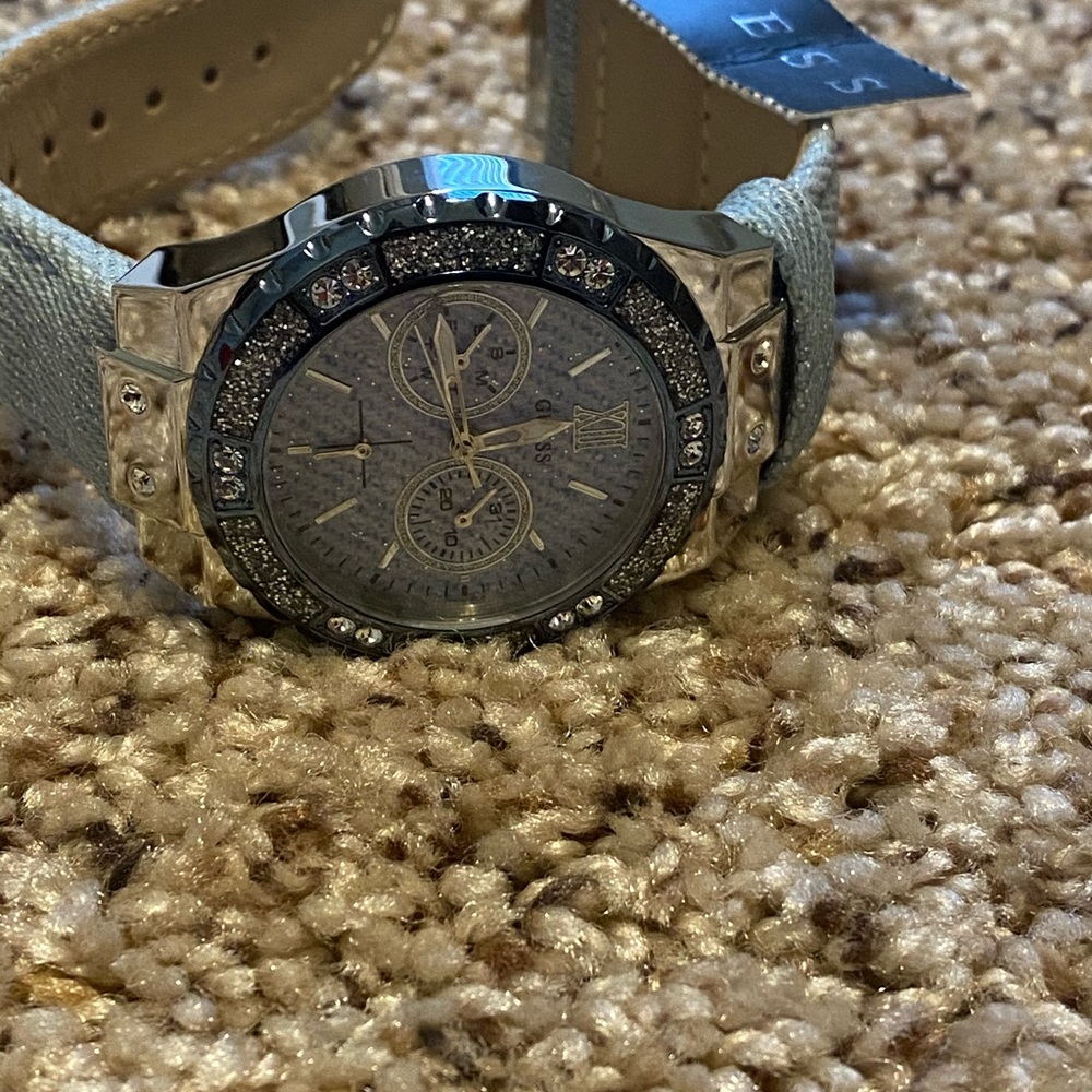 Guess Watch - Picture 5 of 6